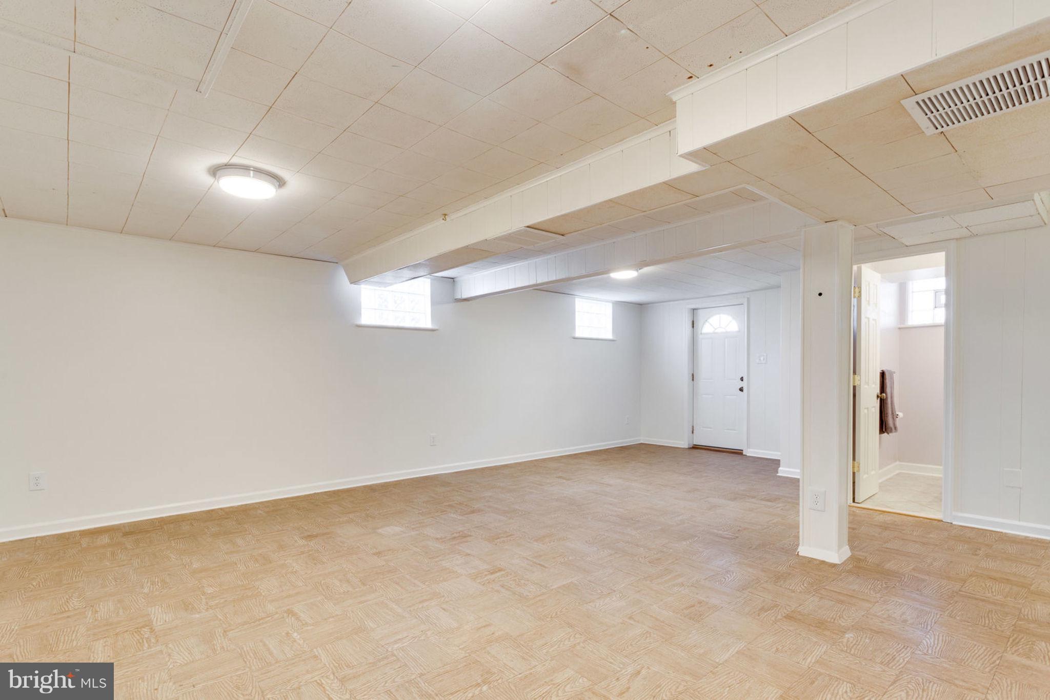 406 Marshall Road Southwest Vienna, VA 22180 - Photo 22 of 30 Large Walk-Up Basement