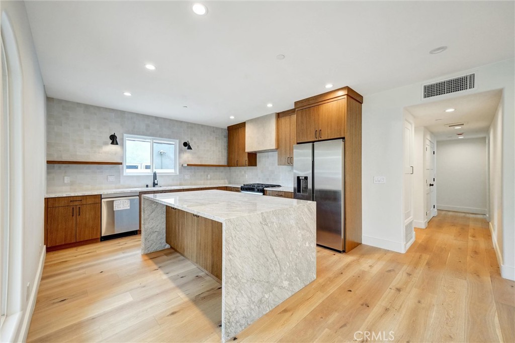 1569-1571 Wesley Avenue Pasadena, CA 91104 - Photo 7 of 41