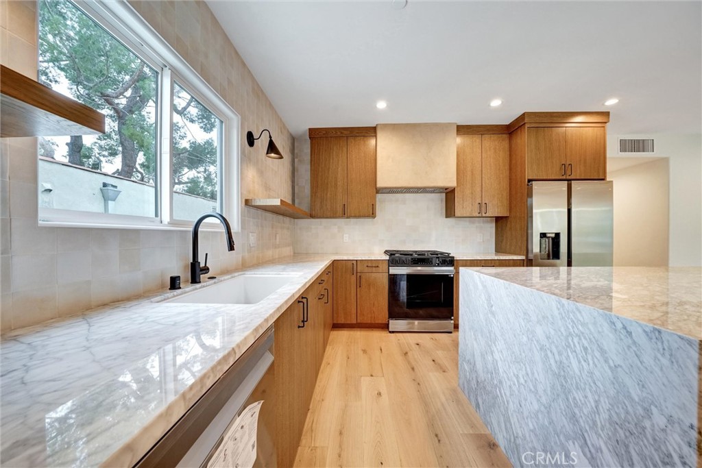 1569-1571 Wesley Avenue Pasadena, CA 91104 - Photo 8 of 41