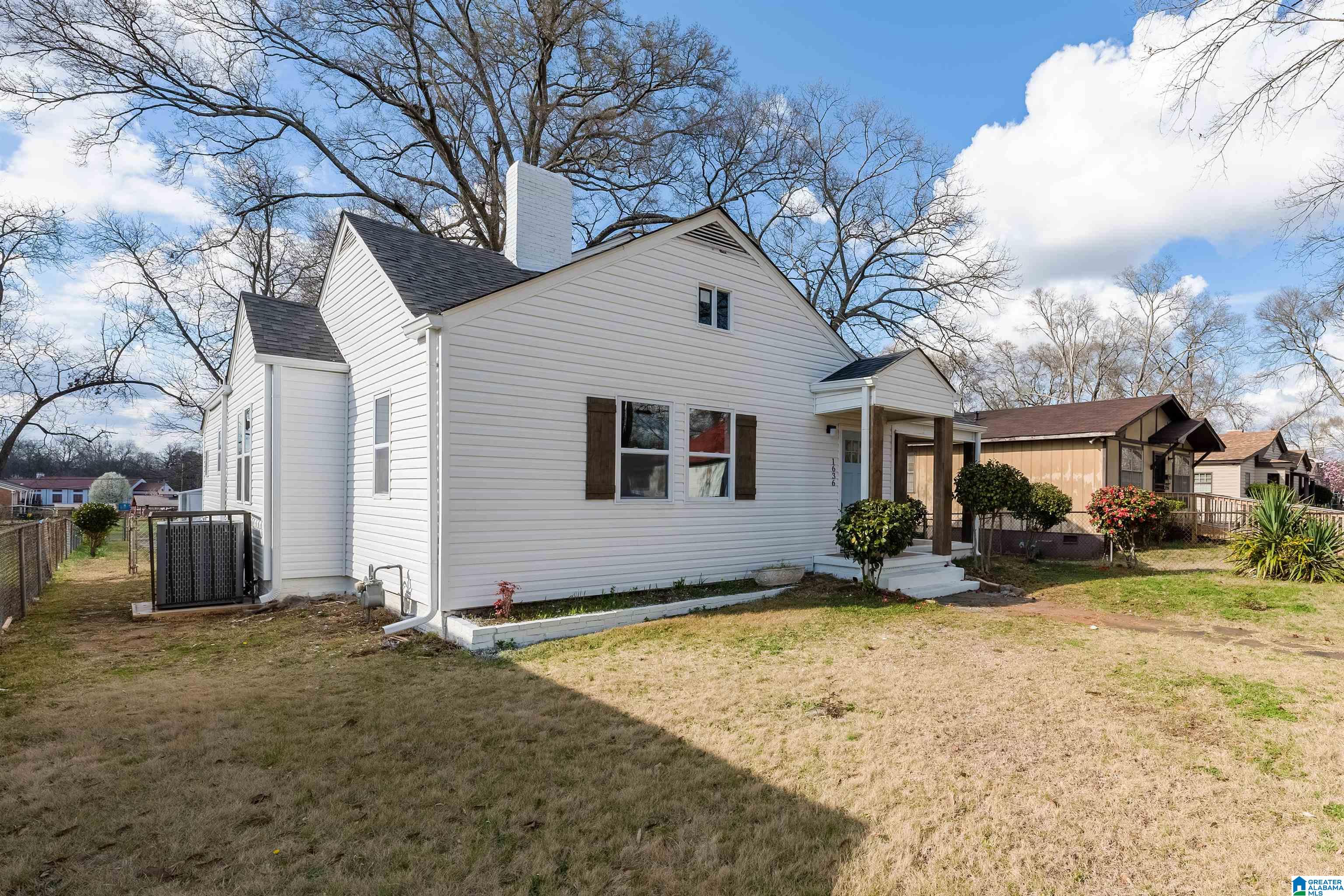 1636 Alemeda Avenue Southwest Birmingham, AL 35211 - Photo 4 of 27