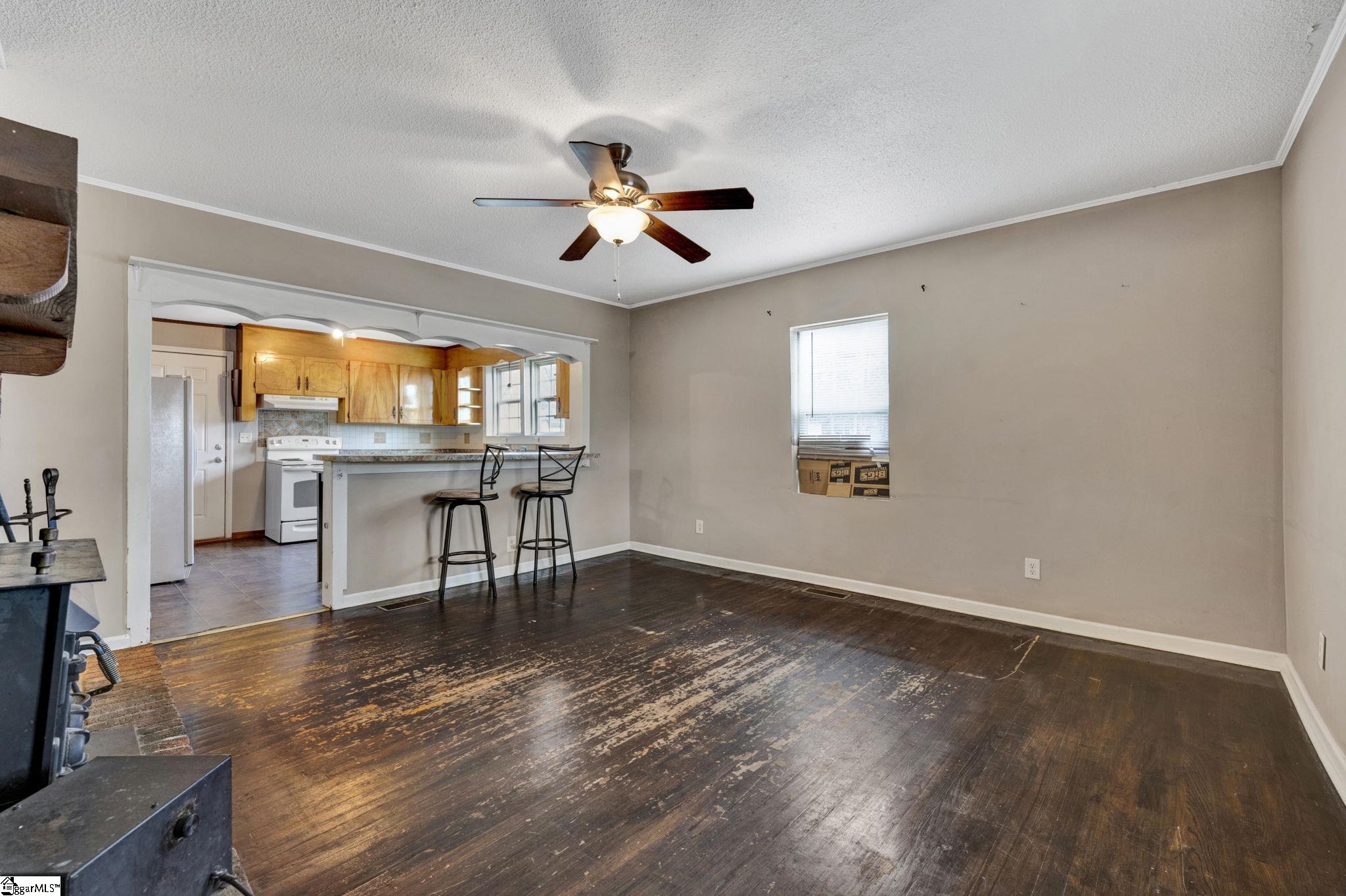 2410 Racing Road Greer, SC 29651 - Photo 11 of 31 Gallery Image 11