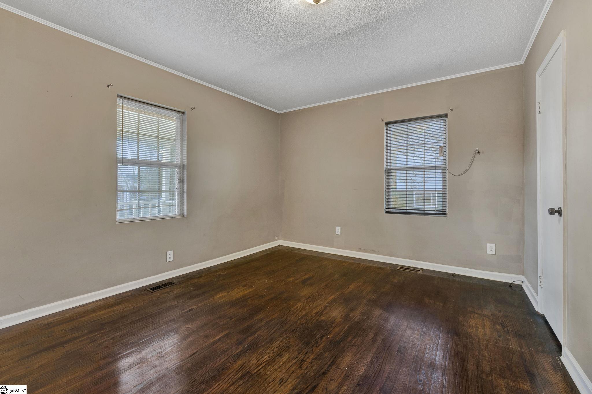 2410 Racing Road Greer, SC 29651 - Photo 16 of 31 Gallery Image 16