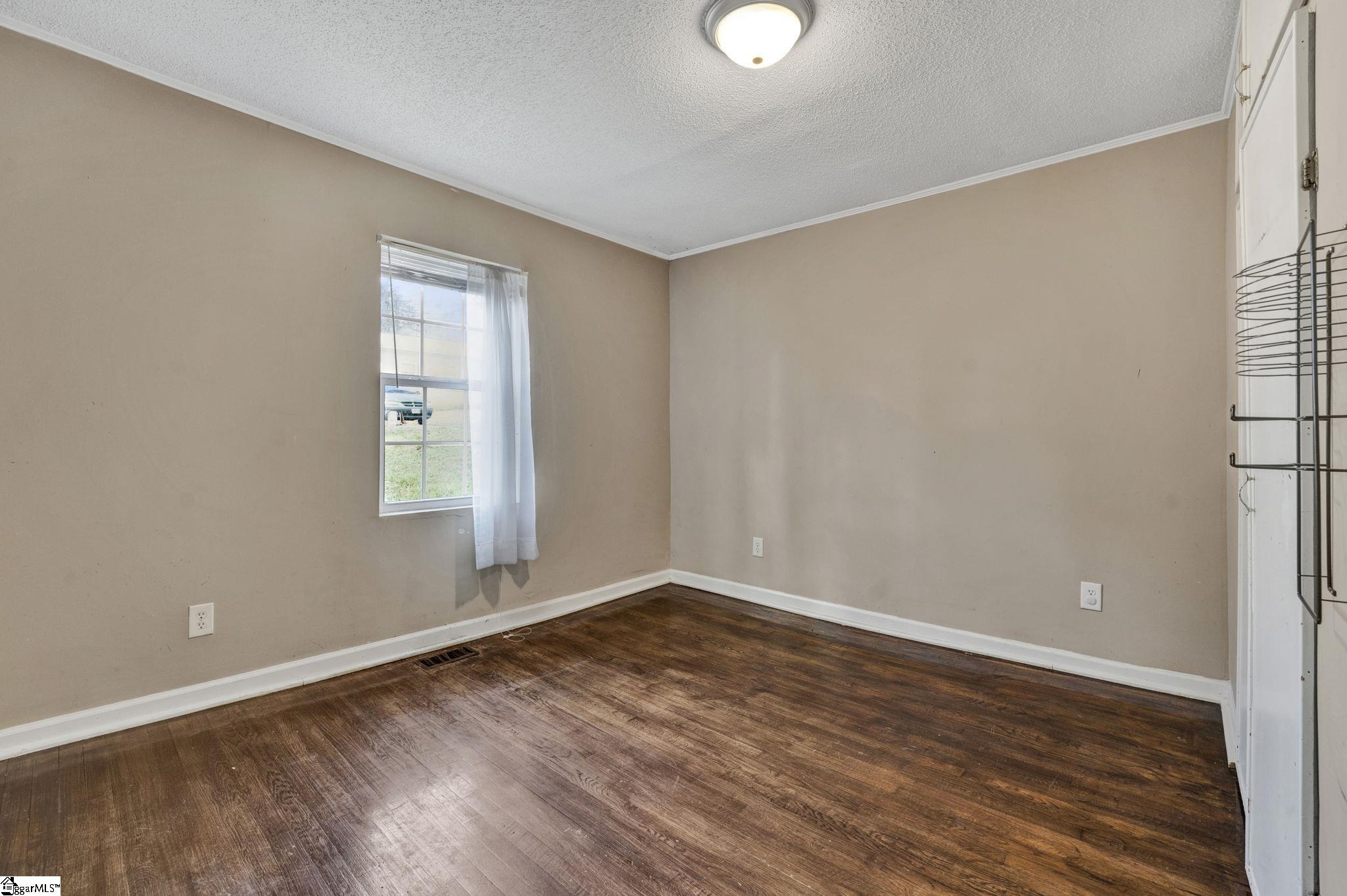2410 Racing Road Greer, SC 29651 - Photo 19 of 31 Gallery Image 19
