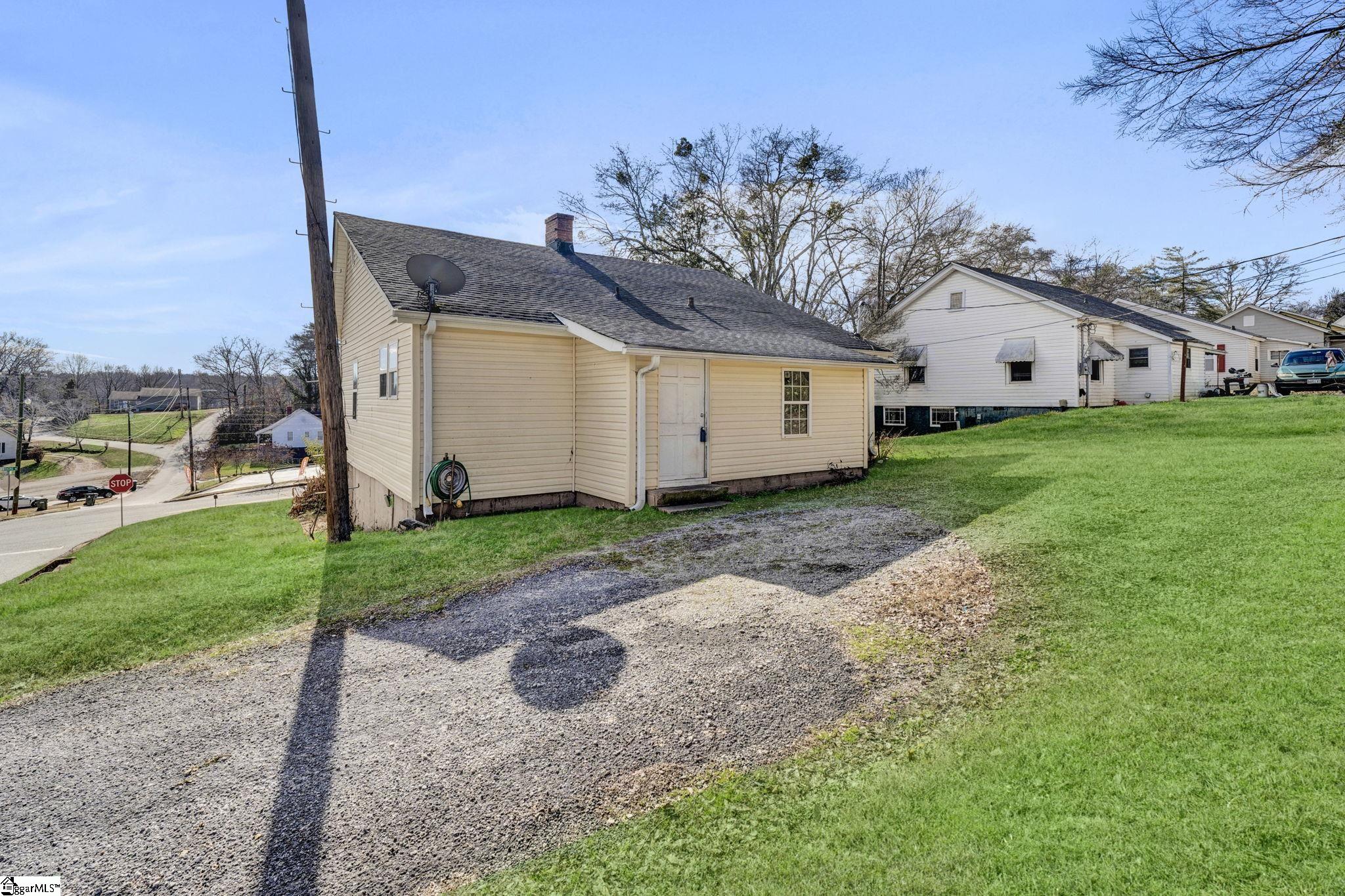 2410 Racing Road Greer, SC 29651 - Photo 27 of 31 Gallery Image 27