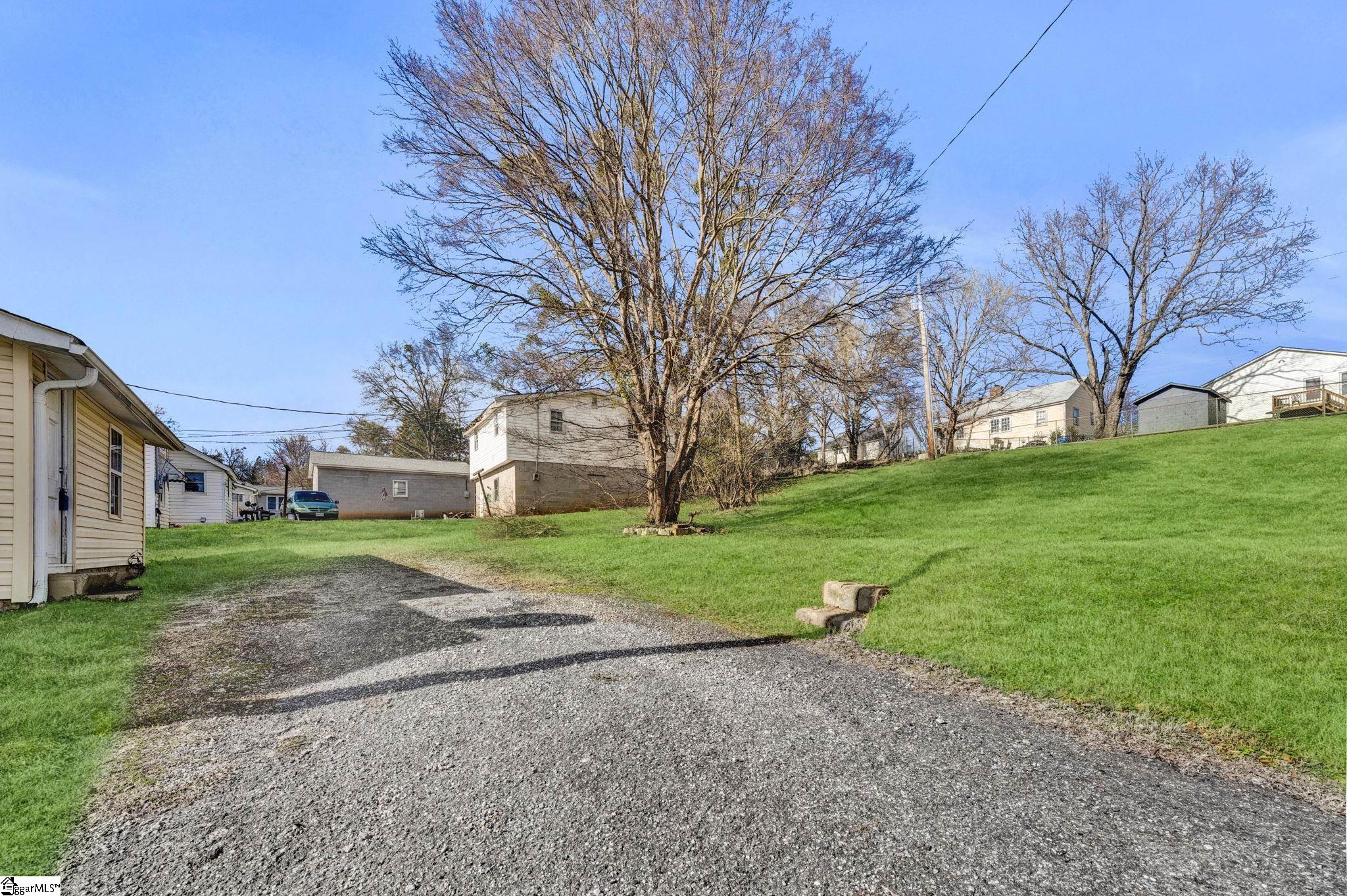 2410 Racing Road Greer, SC 29651 - Photo 29 of 31 Gallery Image 29