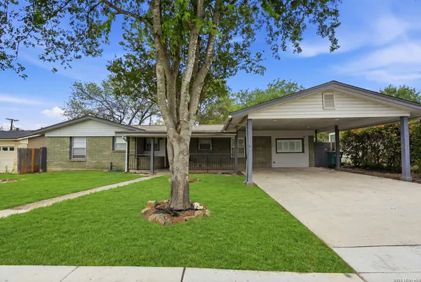 $2,000 | 466 Sandalwood Lane, San Antonio, TX 78216