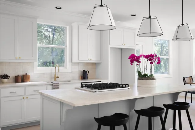 $2,500,000 | 18 North Peak Road, West Lake Hills, TX 78746