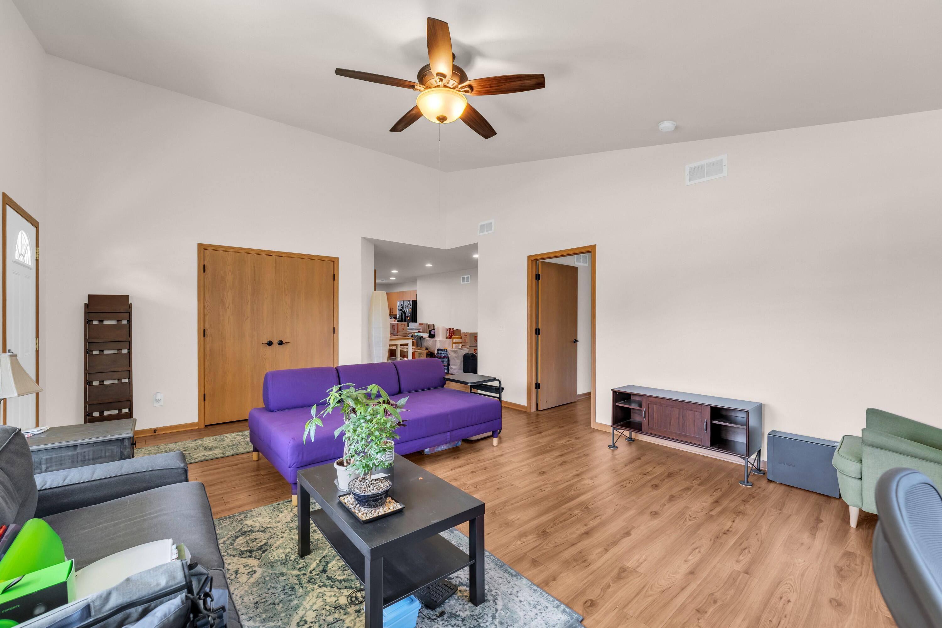 302 Graham Street Racine, WI 53405 - Photo 12 of 50 Photo (11)