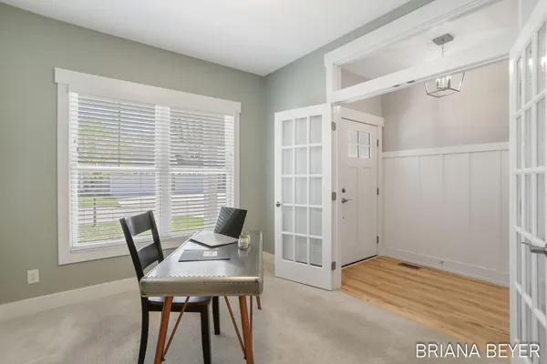 $375,000 | 1012 Maplewood Court, Holland, MI 49423