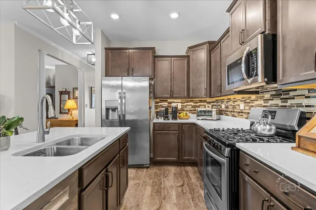 $380,000 | 320 Sussex Lane, North Aurora, IL 60542