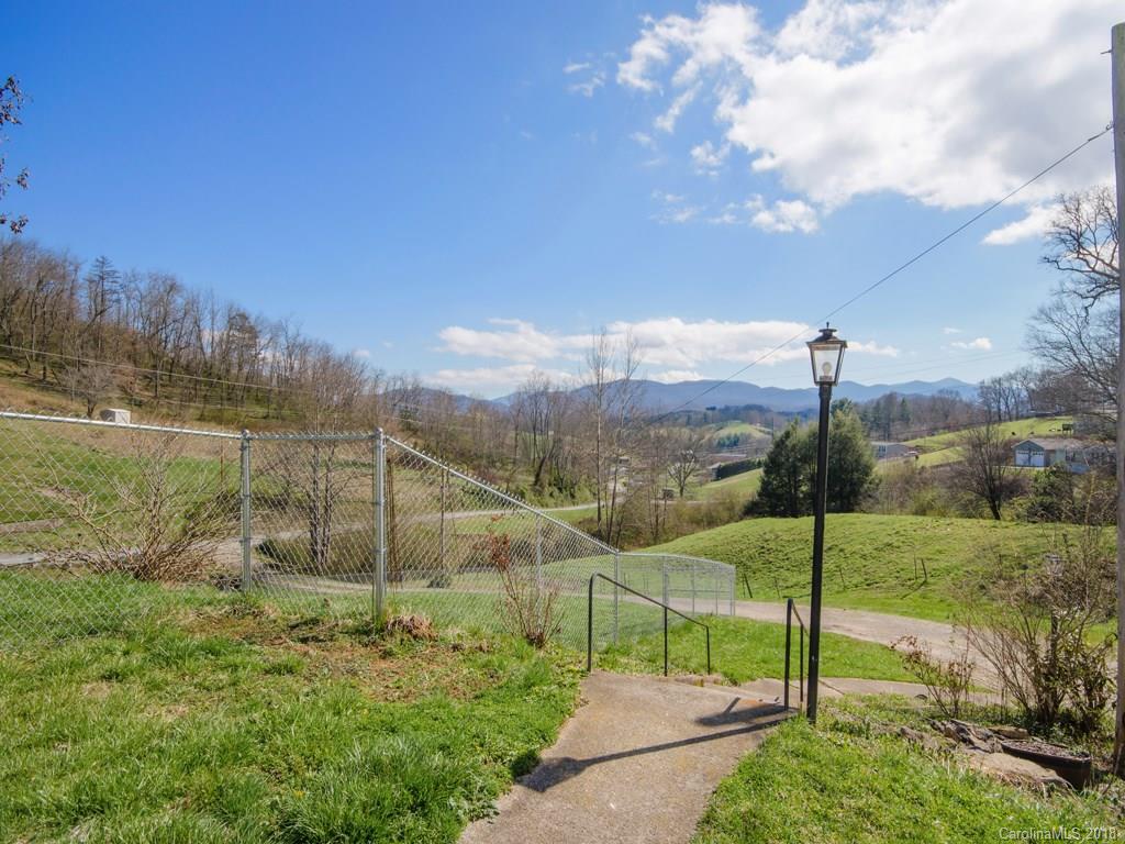 2461 Hyder Mountain Road Clyde, NC 28721 - Photo 2 of 24