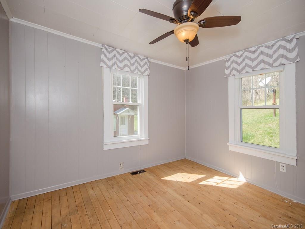 2461 Hyder Mountain Road Clyde, NC 28721 - Photo 11 of 24
