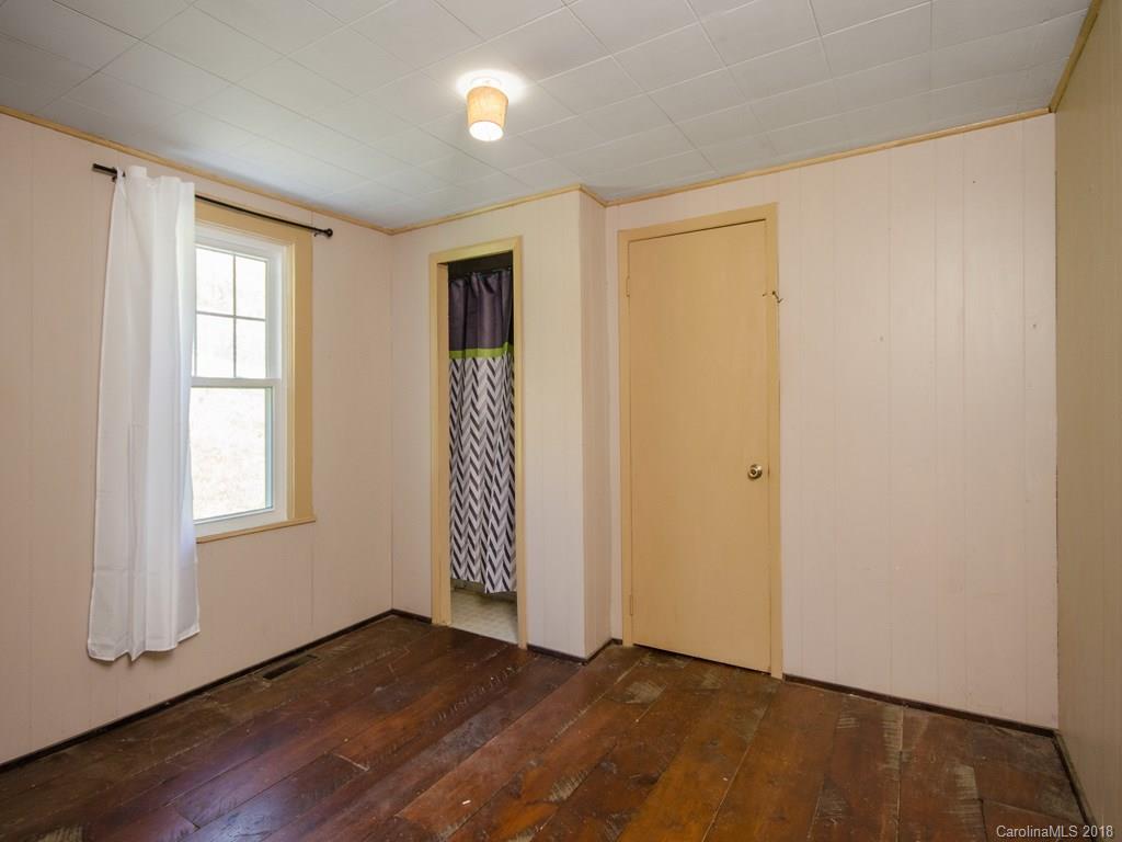 2461 Hyder Mountain Road Clyde, NC 28721 - Photo 13 of 24