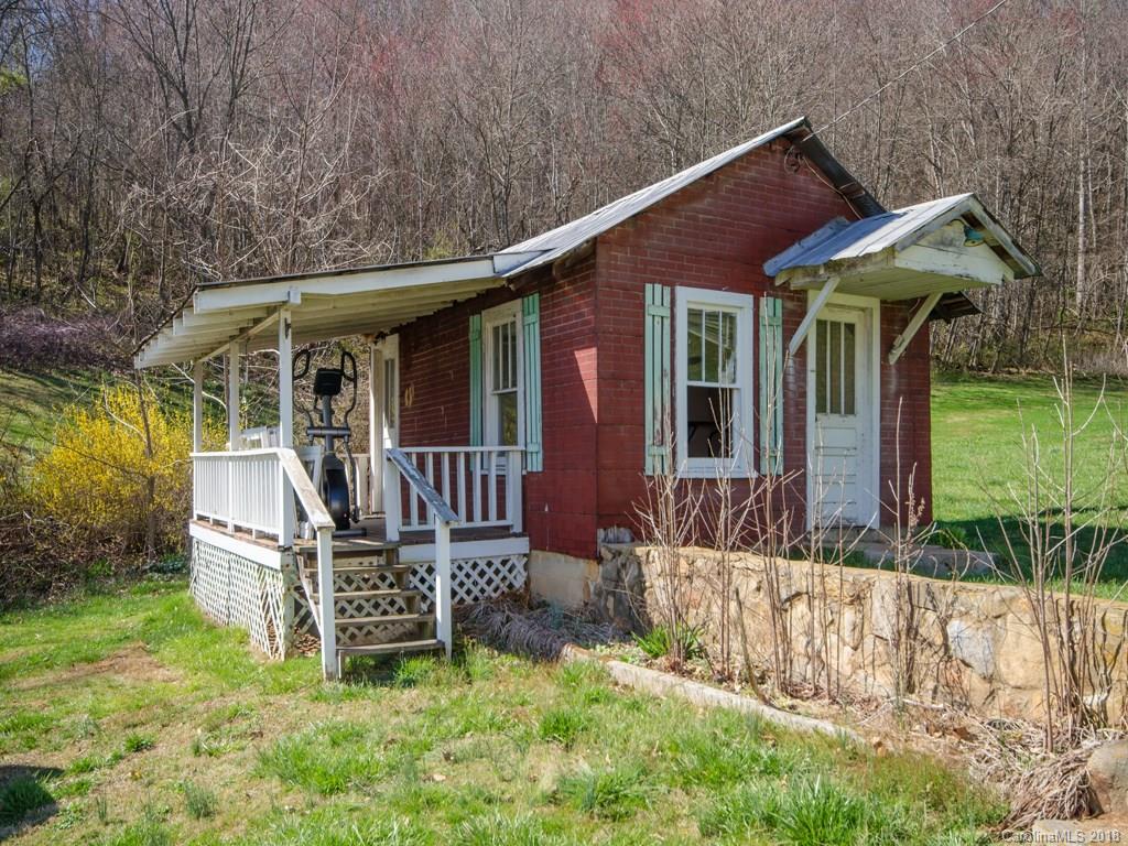 2461 Hyder Mountain Road Clyde, NC 28721 - Photo 18 of 24