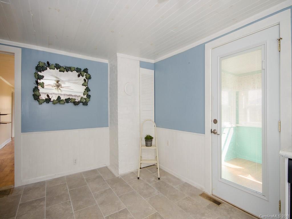 2461 Hyder Mountain Road Clyde, NC 28721 - Photo 6 of 24
