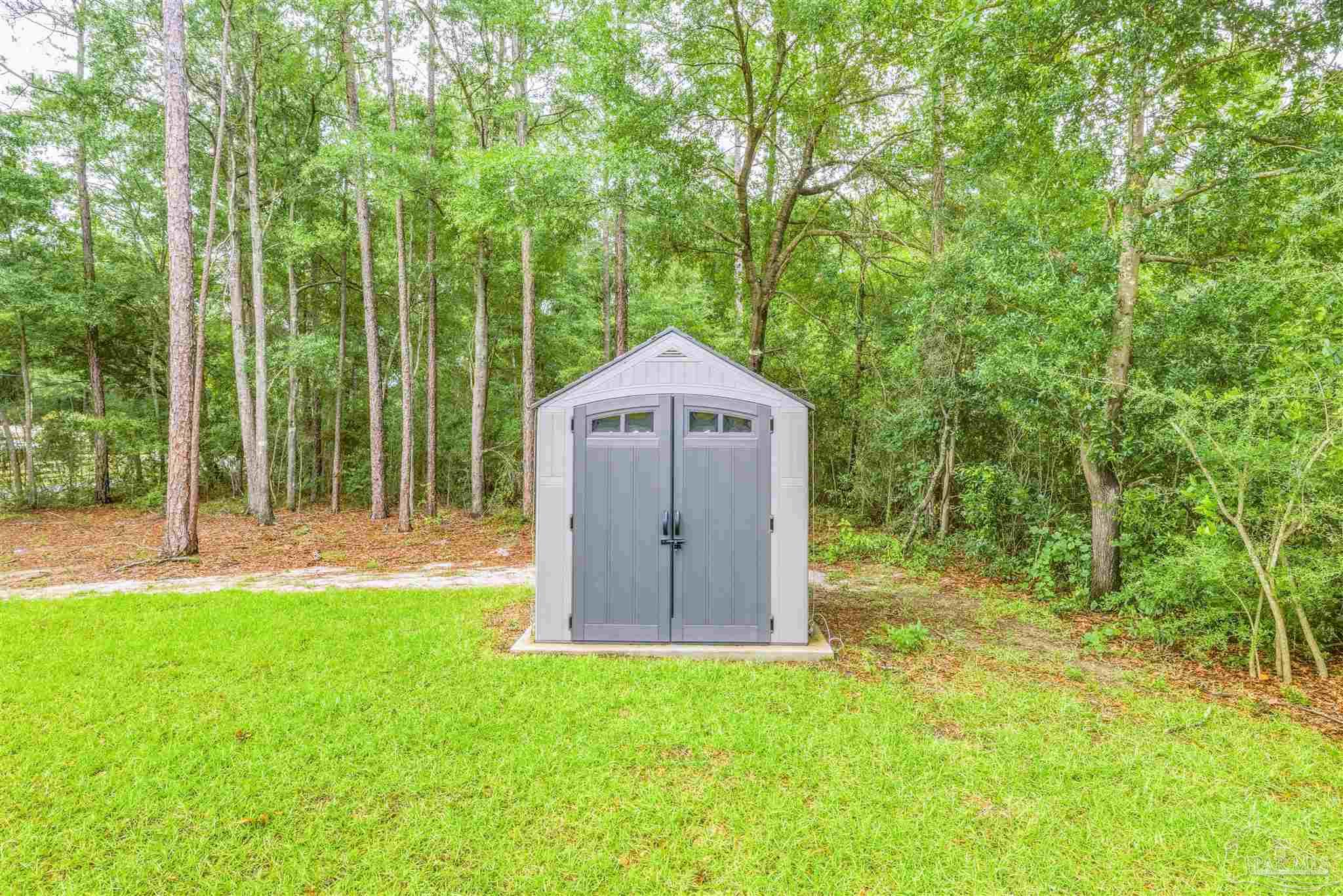 6884 Fast Gun Lane Milton, FL 32570 - Photo 33 of 35