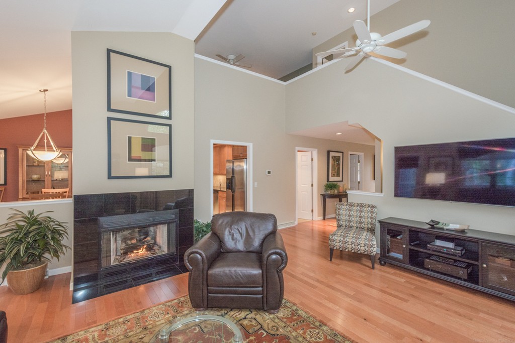 50 Sturbridge Hills Road, Unit 50 Sturbridge, MA 01566 - Photo 8 of 28