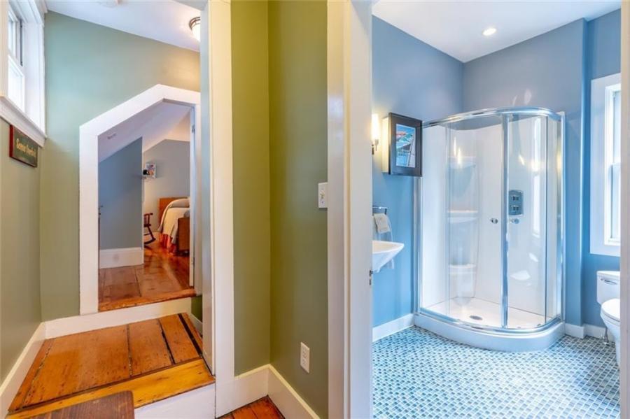 24 Hanover Street, Unit B Portland, ME 04101 - Photo 17 of 21 20181113140850985120000000-o