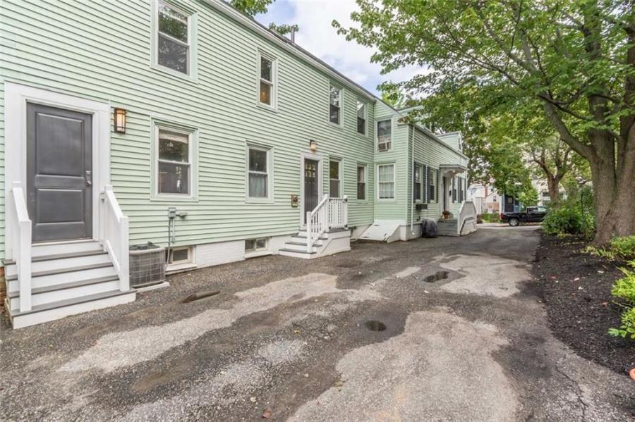 24 Hanover Street, Unit B Portland, ME 04101 - Photo 2 of 21 20181113140848001937000000-o