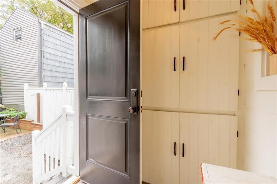 24 Hanover Street, Unit B Portland, ME 04101 - Photo 10 of 21 20181113140849950419000000-o