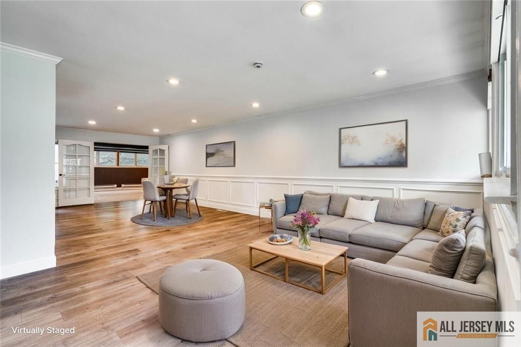 171 Kendall Road Kendall Park, NJ 08824 - Photo 5 of 29 Gallery Image 5