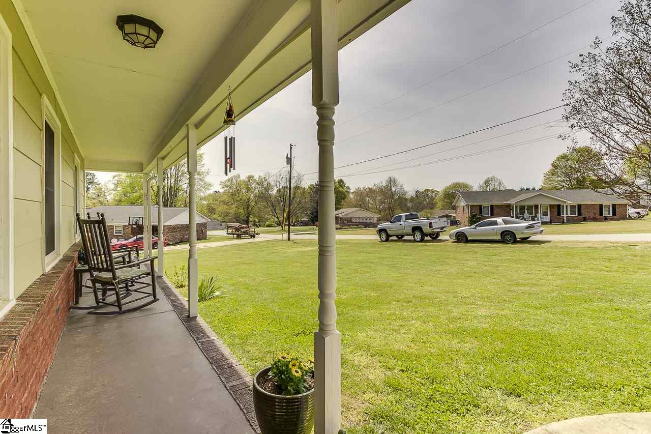 102 Ray Street Easley, SC 29640 - Photo 4 of 27 Gallery Image 4