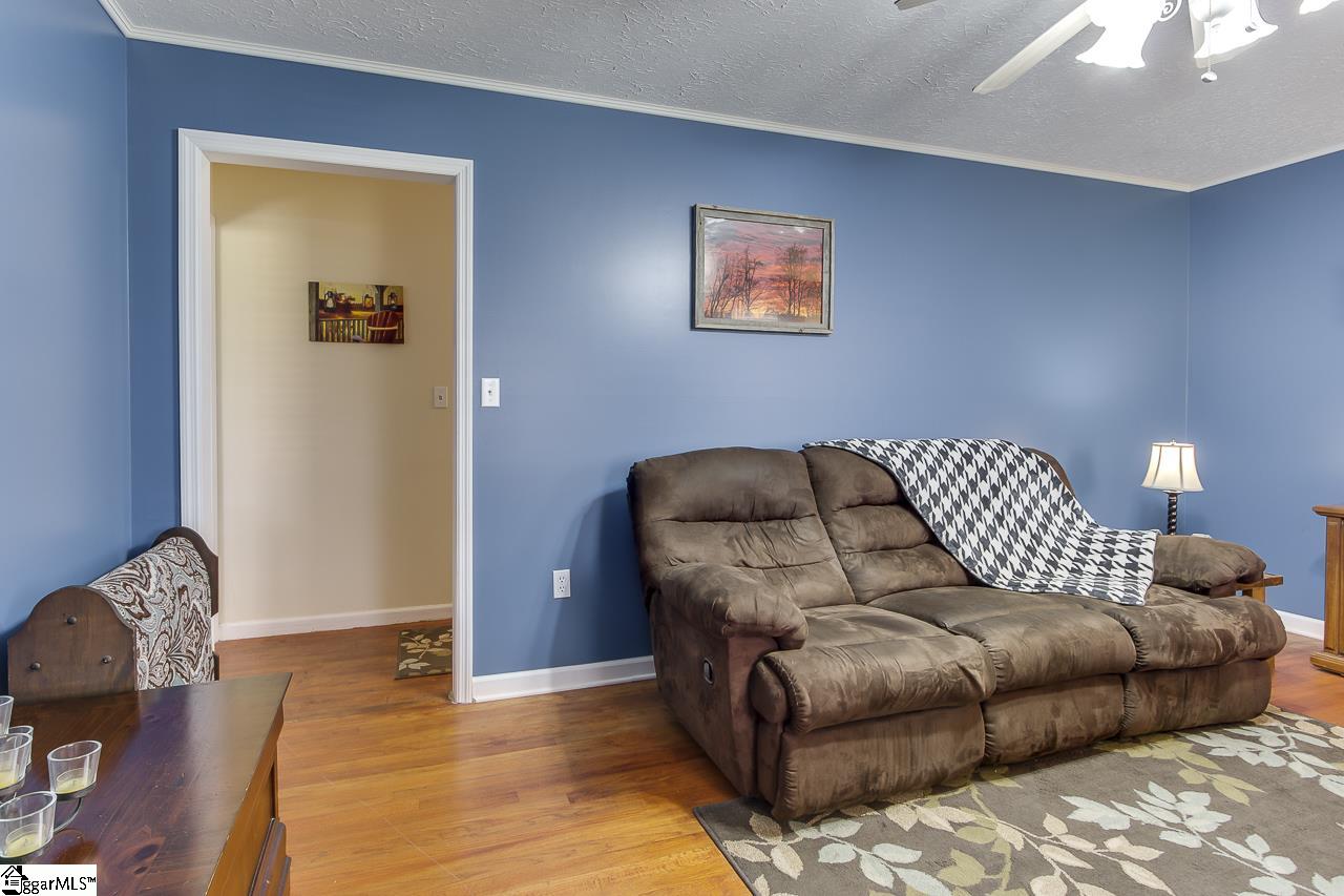 102 Ray Street Easley, SC 29640 - Photo 5 of 27 Gallery Image 5