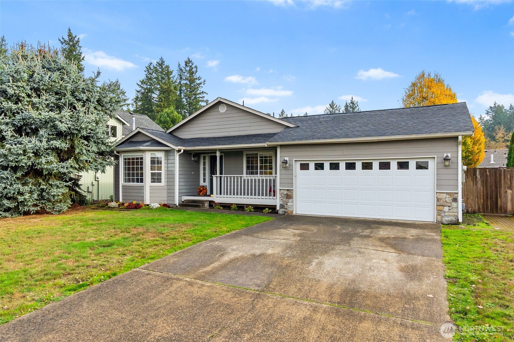 5931 Danials Loop Southeast Lacey, WA 98513 - Photo 2 of 25 Gallery Image 2