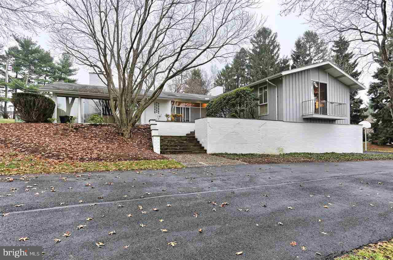 1609 Appletree Road Harrisburg, PA 17110 - Photo 1 of 25 Gallery Image 1