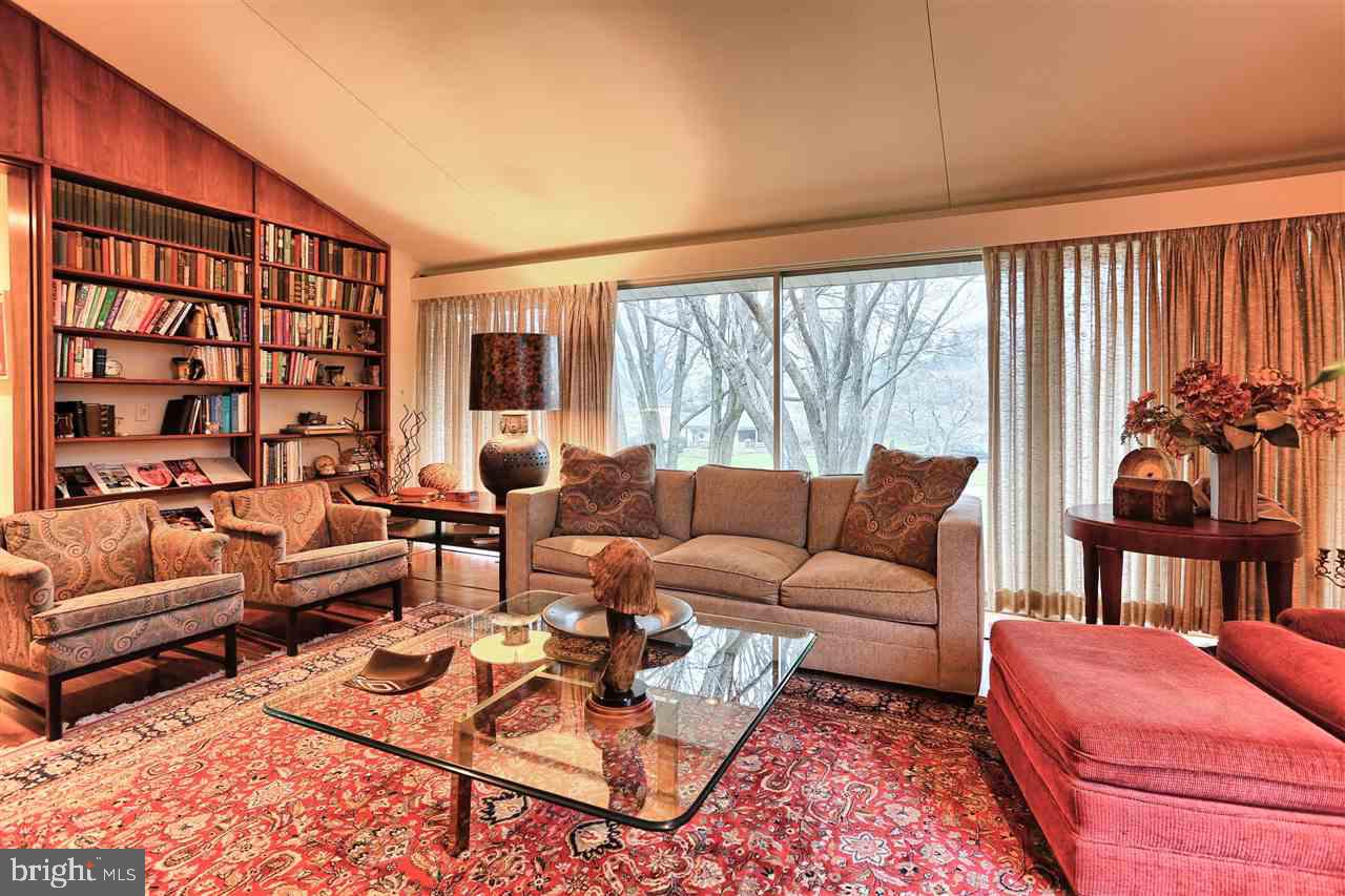 1609 Appletree Road Harrisburg, PA 17110 - Photo 11 of 25 Gallery Image 11