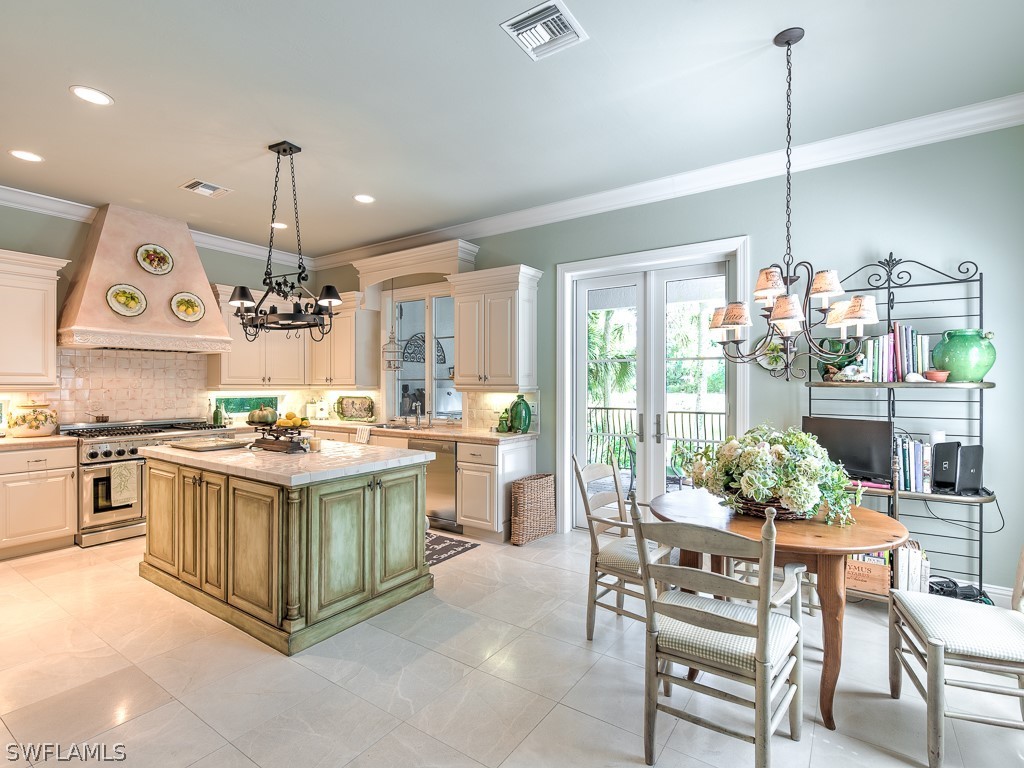 2282 Wulfert Road Sanibel, FL 33957 - Photo 11 of 35 Gallery Image 11