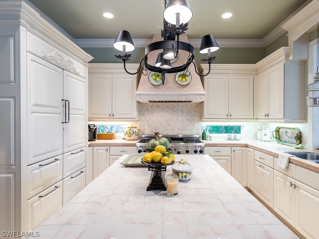 2282 Wulfert Road Sanibel, FL 33957 - Photo 13 of 35 Gallery Image 13