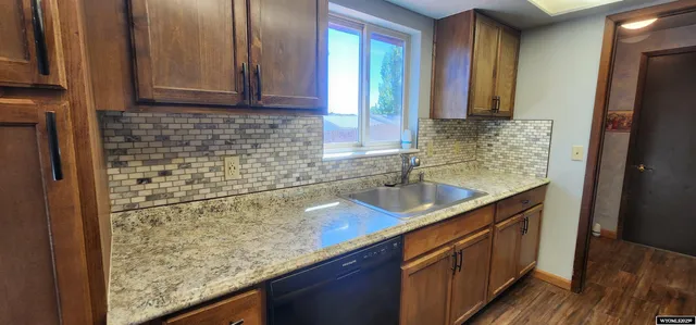 $279,900 | 210 Mountain Road, Rock Springs, WY 82901