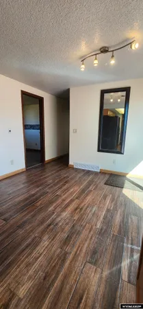 $274,900 | 210 Mountain Road, Rock Springs, WY 82901