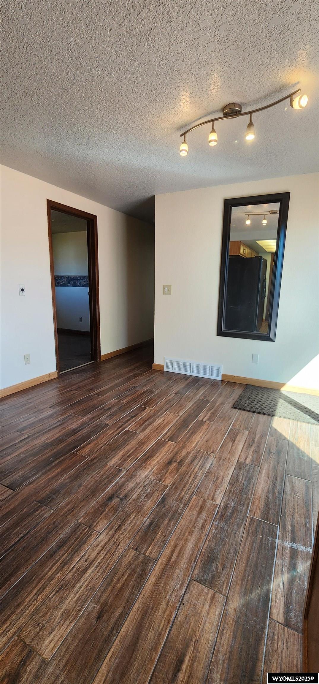 210 Mountain Road Rock Springs, WY 82901 - Photo 18 of 35