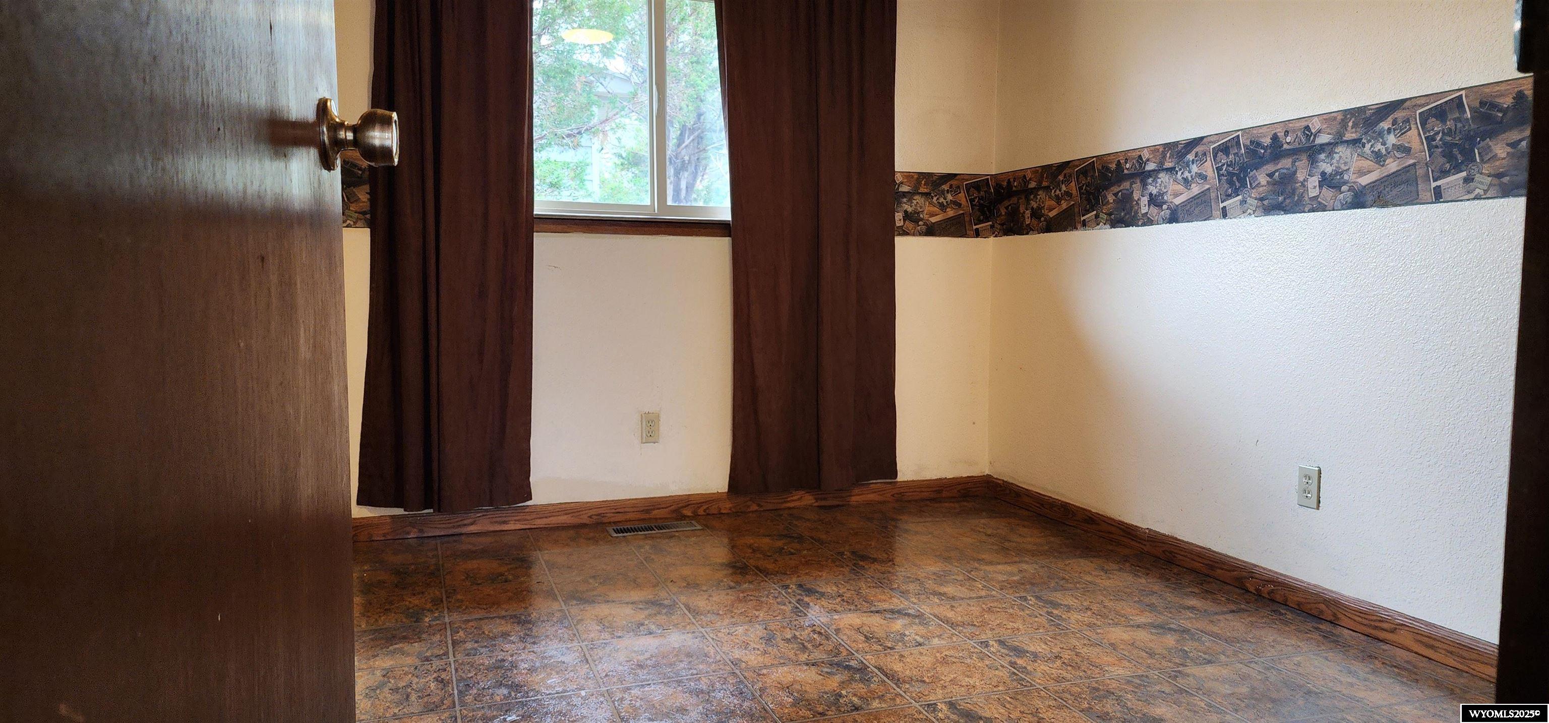 210 Mountain Road Rock Springs, WY 82901 - Photo 19 of 35