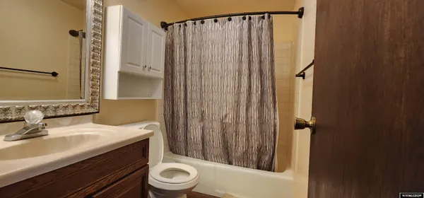 $274,900 | 210 Mountain Road, Rock Springs, WY 82901