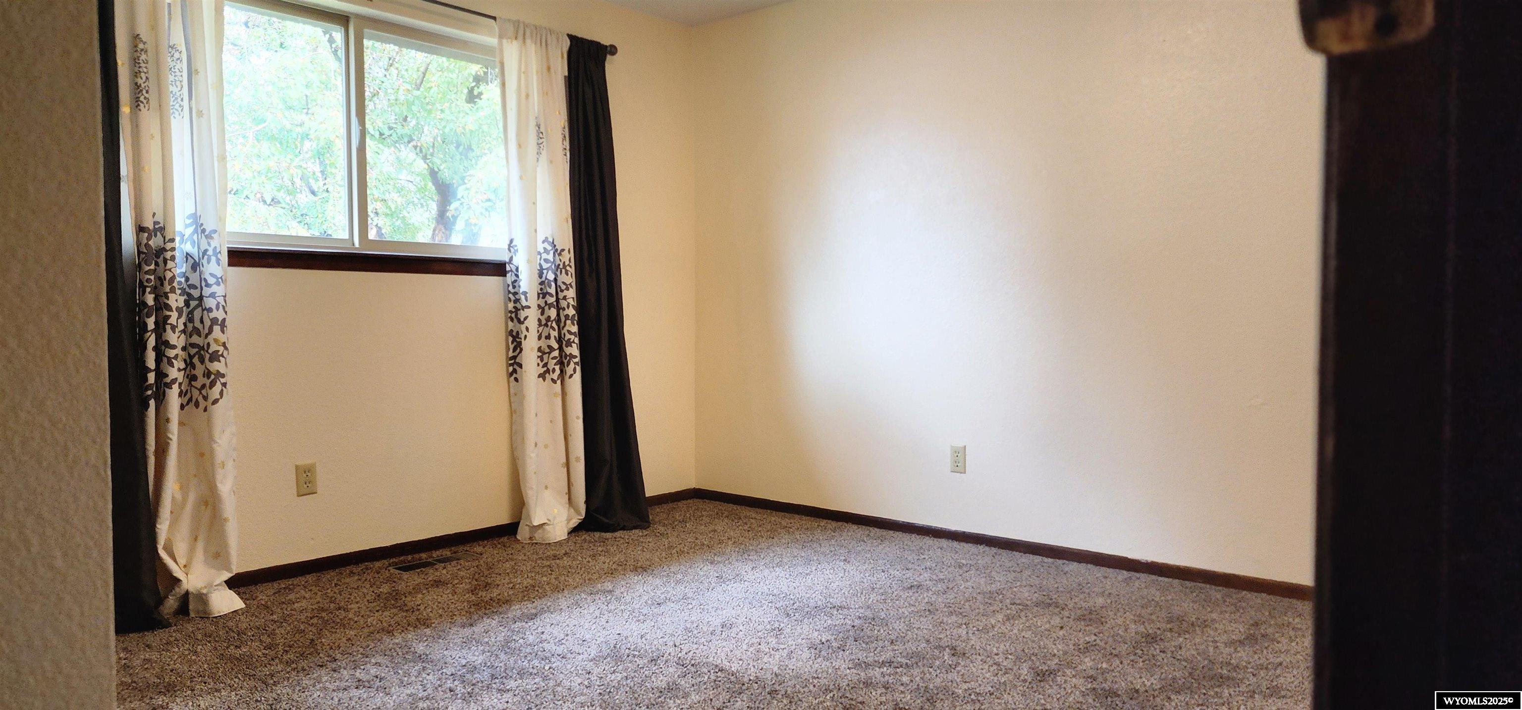 210 Mountain Road Rock Springs, WY 82901 - Photo 22 of 35