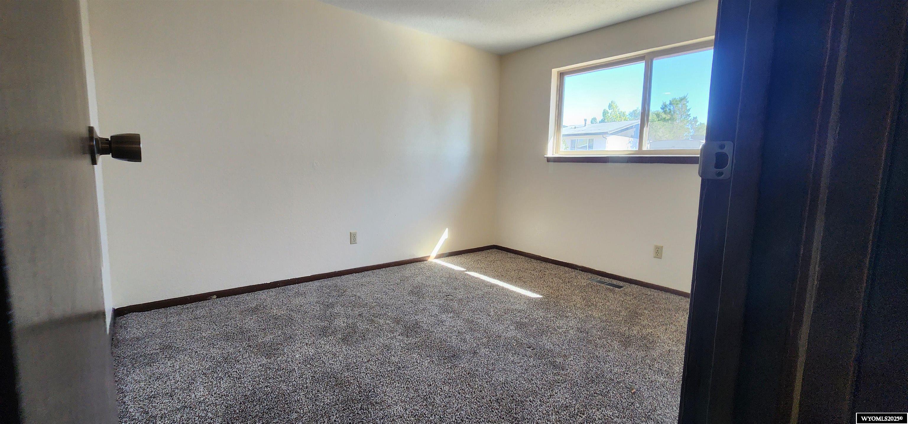 210 Mountain Road Rock Springs, WY 82901 - Photo 24 of 35