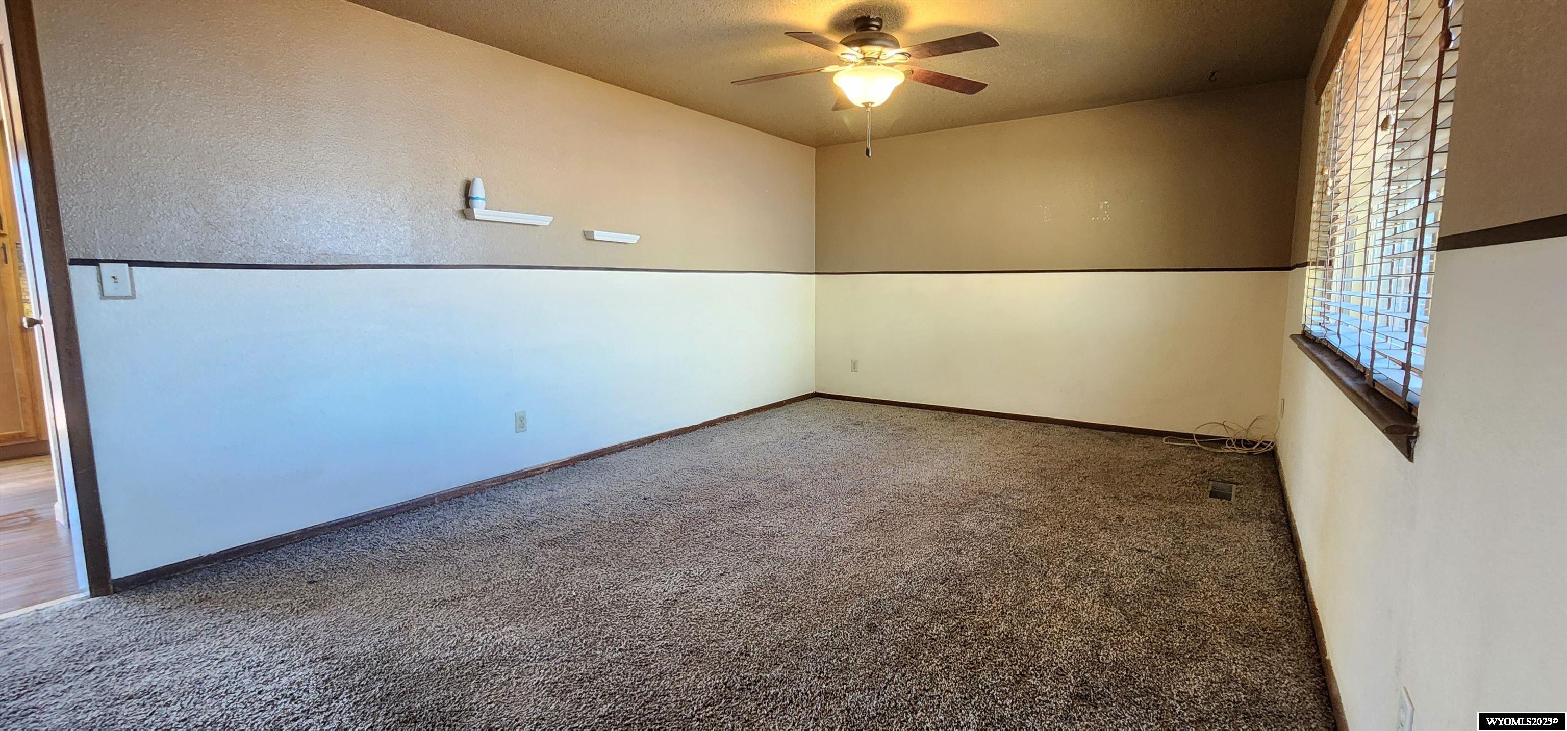 210 Mountain Road Rock Springs, WY 82901 - Photo 3 of 35