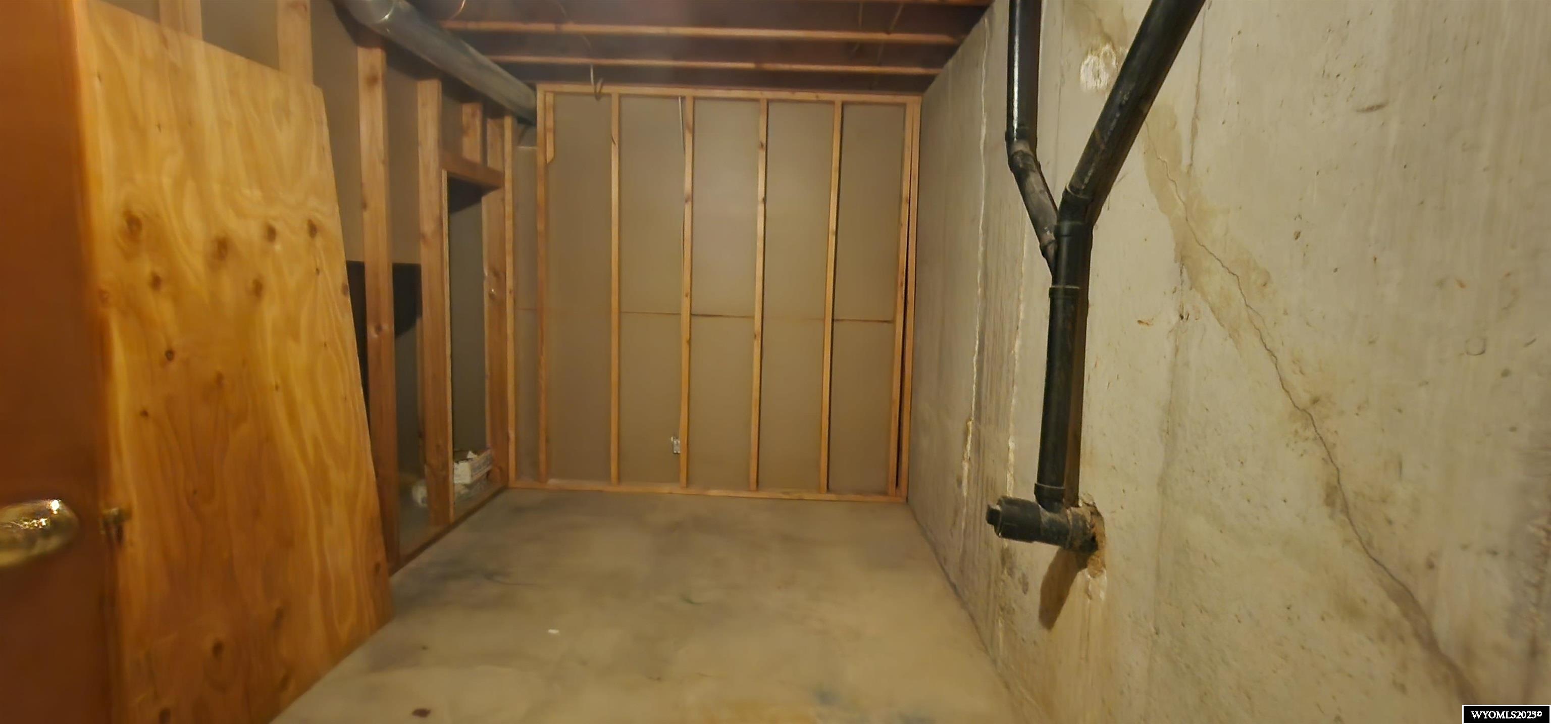 210 Mountain Road Rock Springs, WY 82901 - Photo 33 of 35