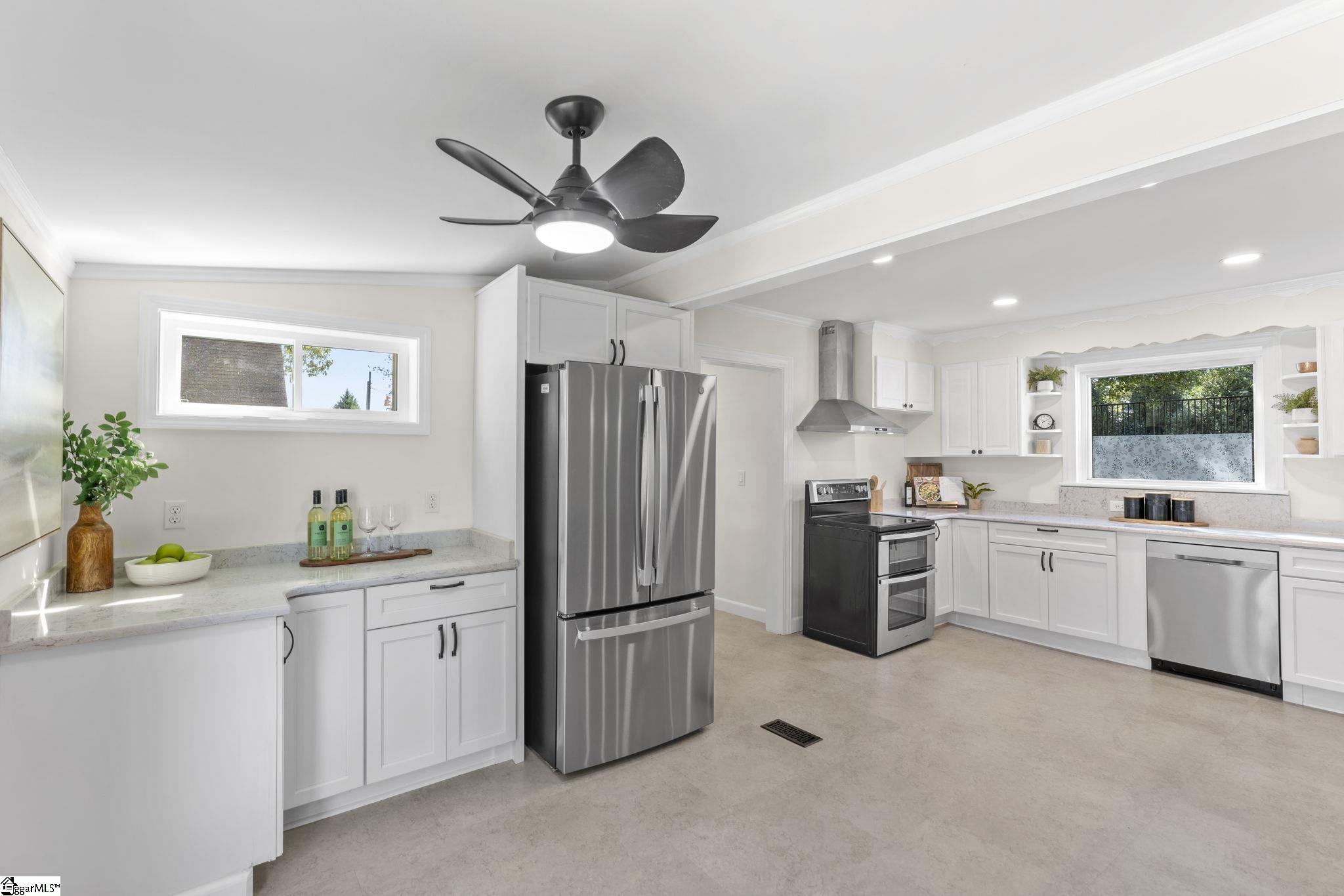 203 Brushy Creek Road Easley, SC 29642 - Photo 7 of 32