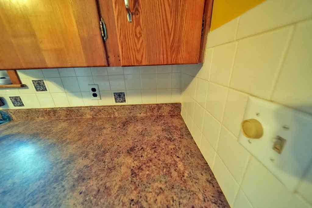 20 Cleaves Street Crystal, ME 04747 - Photo 15 of 70 tile-back-splash