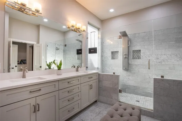 $599,000 | 804 Moose Hollow Lane, Euless, TX 76039