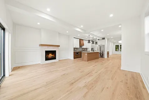 $1,499,500 | 1953 West Summerdale Avenue, Chicago, IL 60640