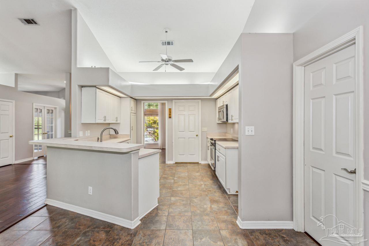 887 Lexington Road Pensacola, FL 32514 - Photo 12 of 44 Gallery Image 12