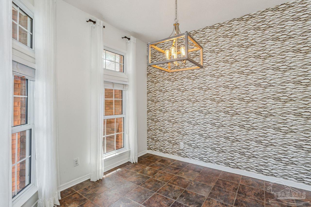 887 Lexington Road Pensacola, FL 32514 - Photo 5 of 44 Gallery Image 5