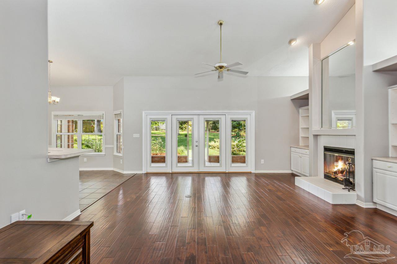 887 Lexington Road Pensacola, FL 32514 - Photo 7 of 44 Gallery Image 7
