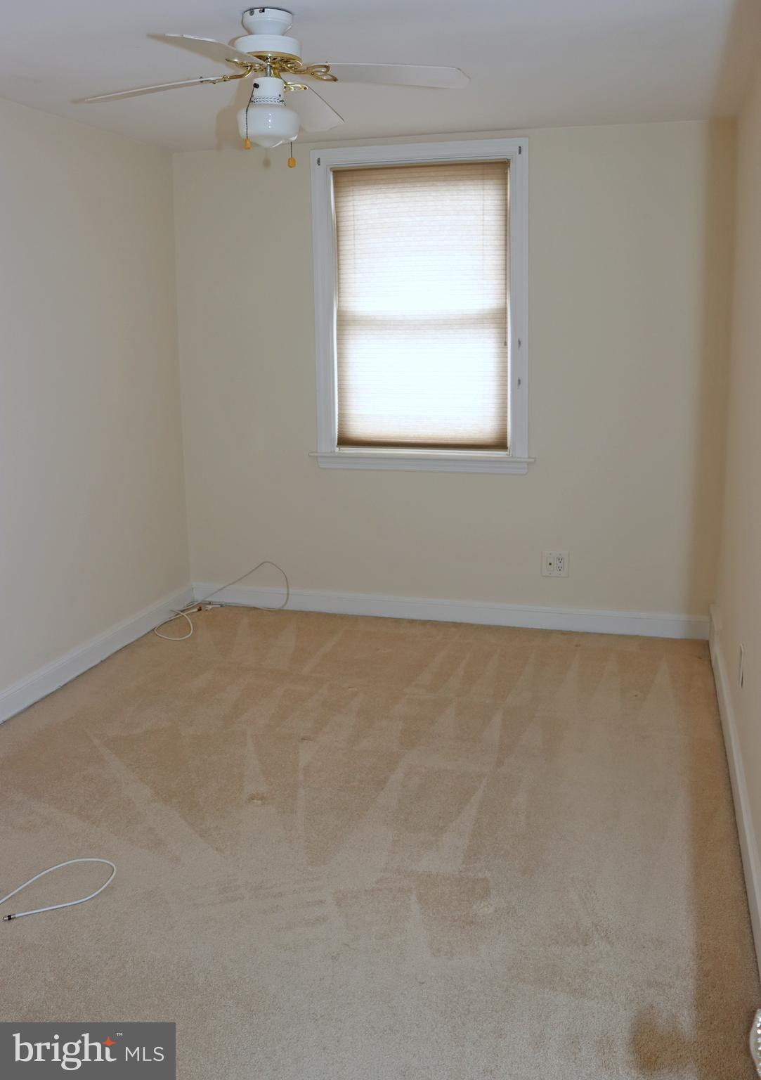 858 Fairfax Road Drexel Hill, PA 19026 - Photo 16 of 20 an empty room with a window