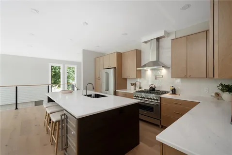 $1,395,000 | 43 12th Street, Unit B, Providence, RI 02906